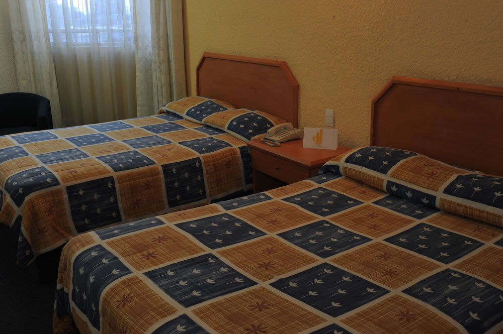 Hotel Valle de Mexico Toreo Esterno foto